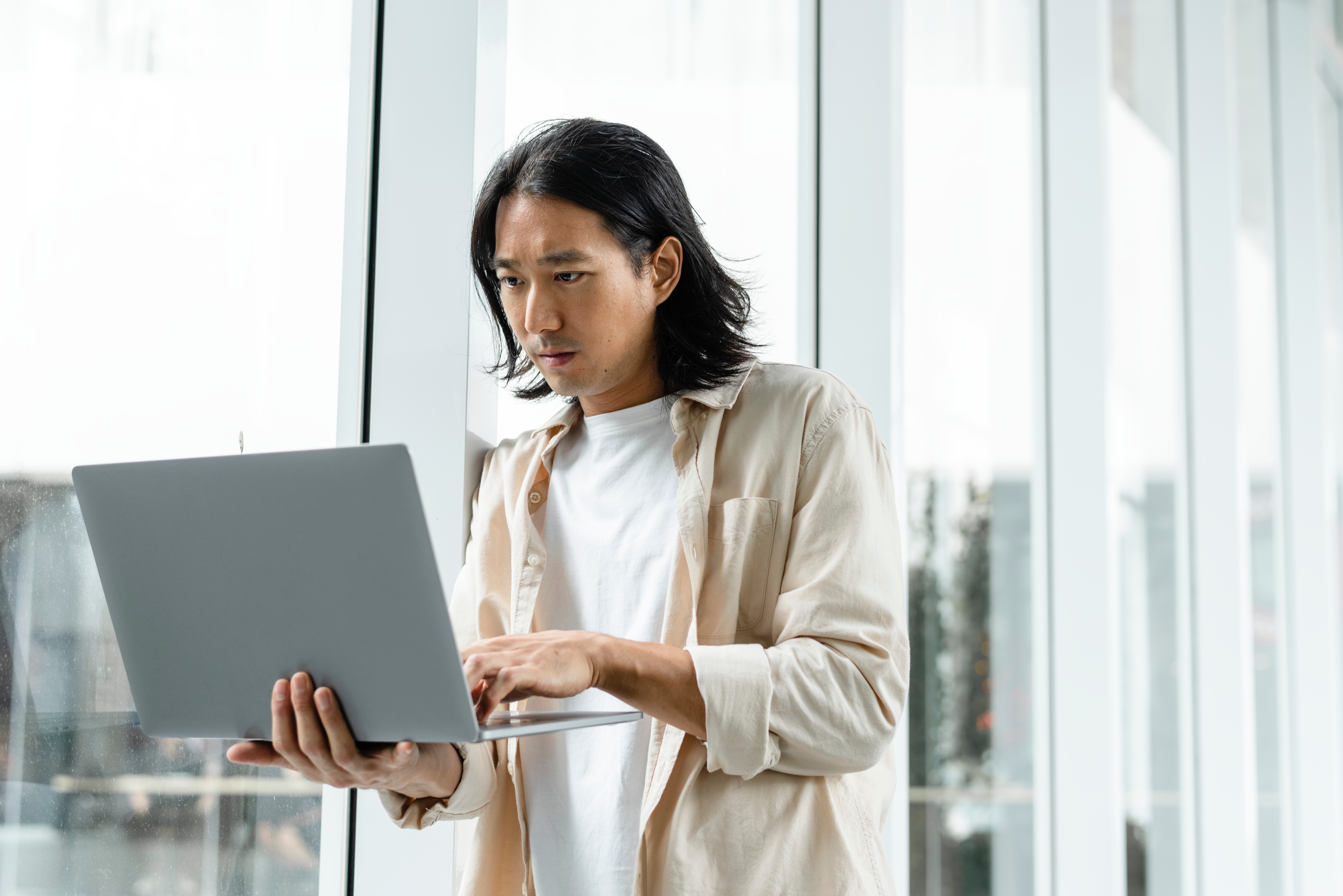 complete i-9 remotely worker