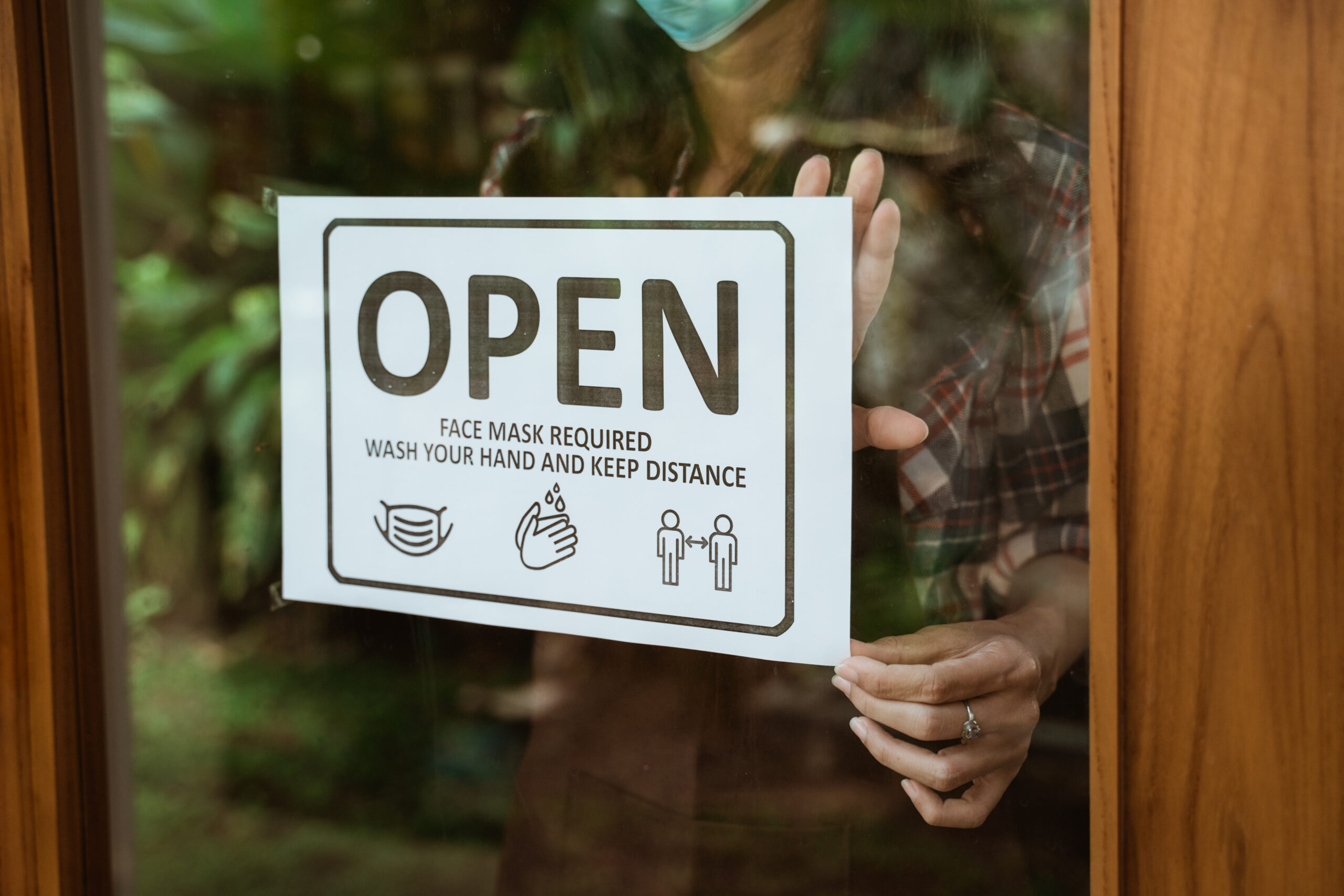 How Food Service Market Research Says Restaurants Should Handle the Surge in Unruly Customers