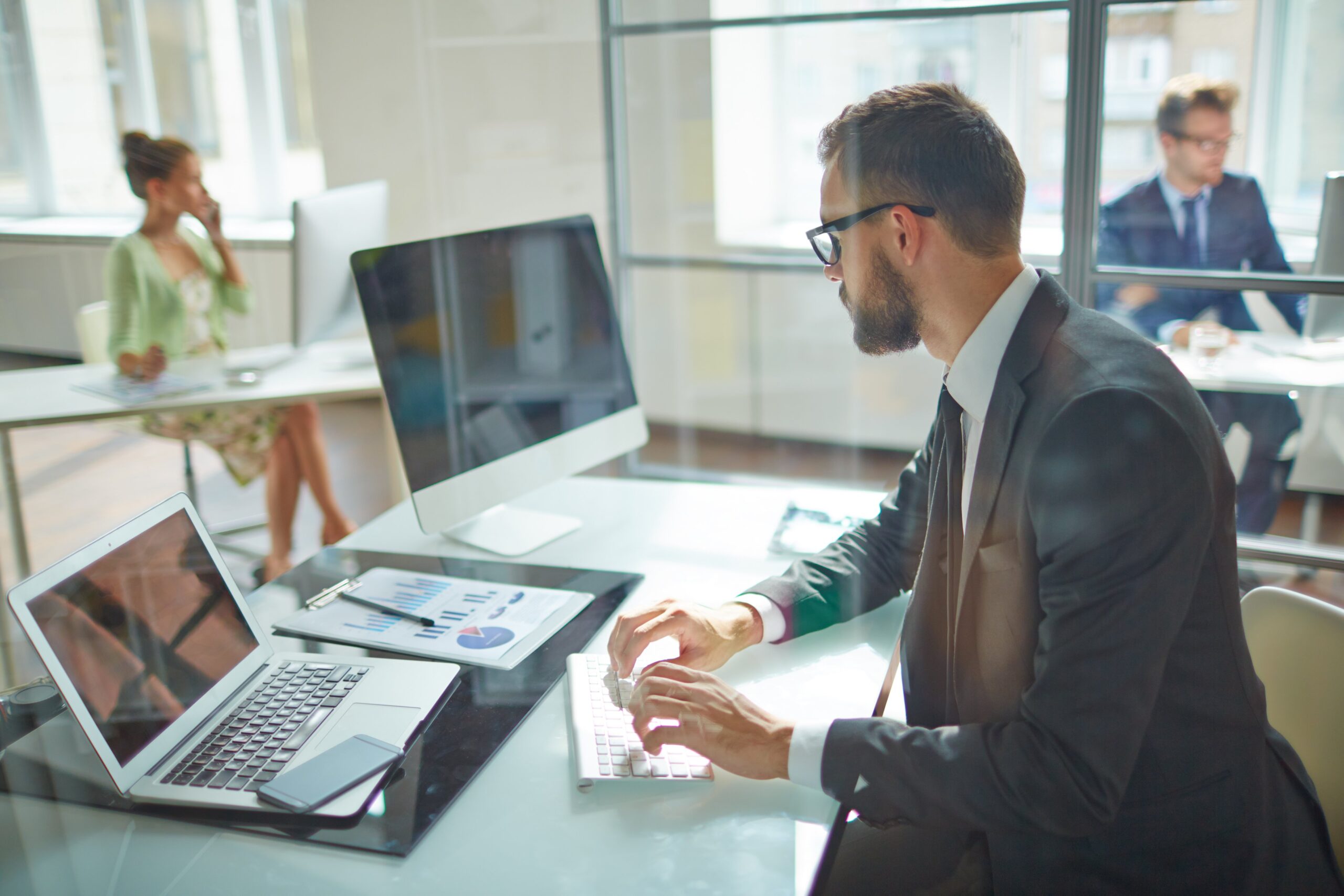 Why Virtual I-9 Verifications Are Great for Remote Employees and In-Office Employees Alike